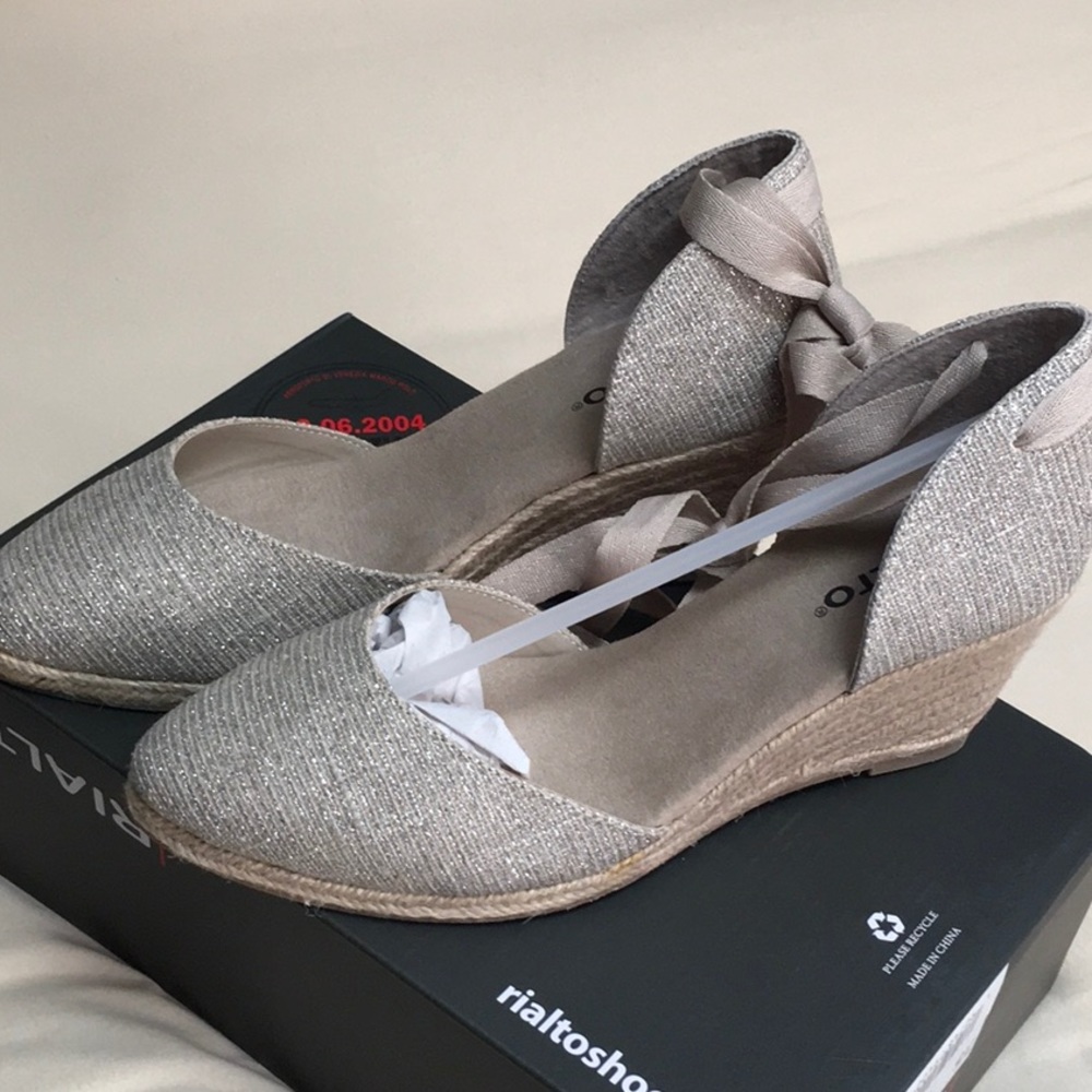 Women’s shoes